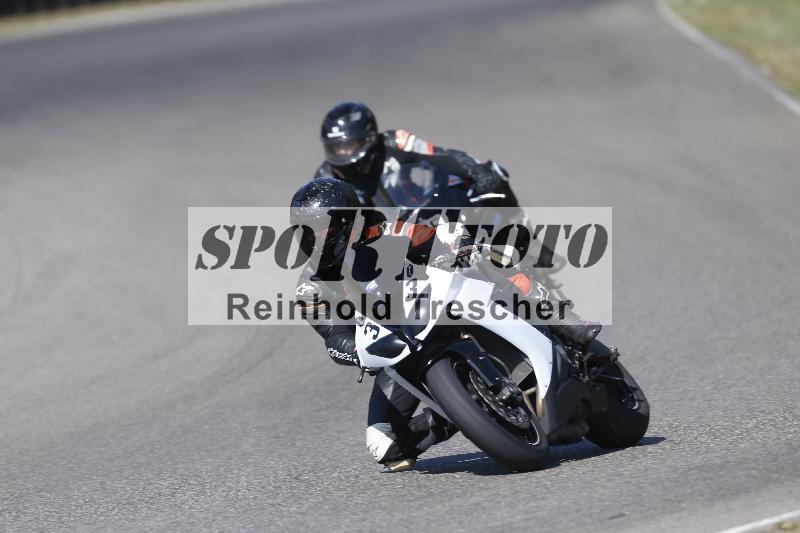 /36 08.08.2026  Pluess Motosport ADR/Freies Fahren/33